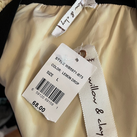 Willow & Clay Pleated Mini Skirt Size L NWT - Picture 6 of 6